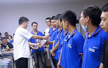 銳天科技召開2020上半年度總結大會以及員工生日會